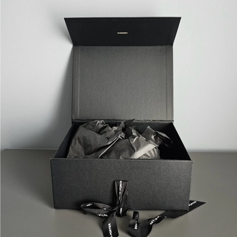 Authentic Net-A-Porter Gift Box - Picture 8 of 8